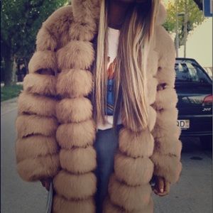 🥂BNWT Faux Fur Hooded Coat🥂